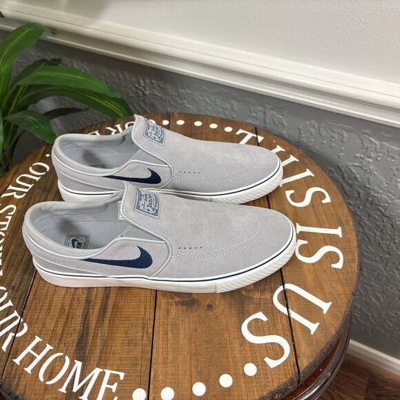 nike janoski size 10.5